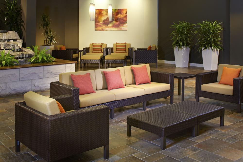Отель Courtyard Milwaukee Downtown Экстерьер фото